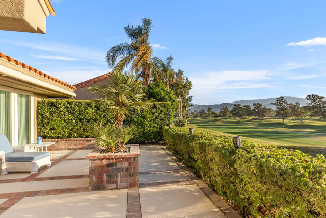32 Colonial Drive, Rancho Mirage, CA 92270