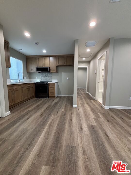 231 S Waldo Avenue, Fullerton CA: https://media.crmls.org/mediaz/15040176-9a23-420b-bf6a-9352955bdd08.jpg
