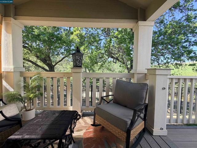 16711 Marsh Creek Rd, Clayton CA: https://media.crmls.org/mediaz/1505c8a3-5ebc-4ce5-828b-25b2a095c3af.jpg