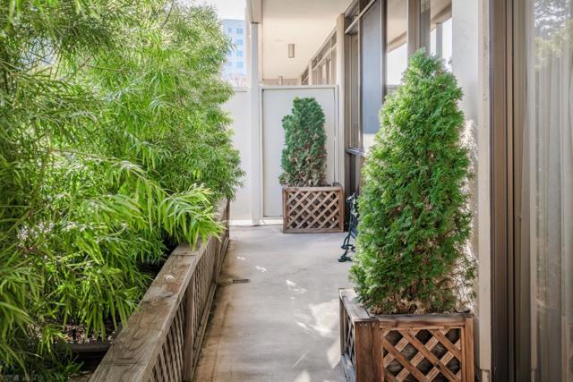 20 W 3rd Avenue, San Mateo CA: https://media.crmls.org/mediaz/1508714d-2668-40be-b5c8-b8c0c651dfab.jpg