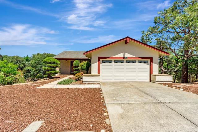 126 Saint Joan Lane, Pleasant Hill CA: https://media.crmls.org/mediaz/1508dbef-f751-492d-94b2-df8afb4b52a2.jpg