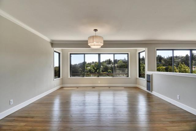 135 Newton Drive, Burlingame CA: https://media.crmls.org/mediaz/150a0bfe-d066-4f8a-af9b-ff8b166feb38.jpg