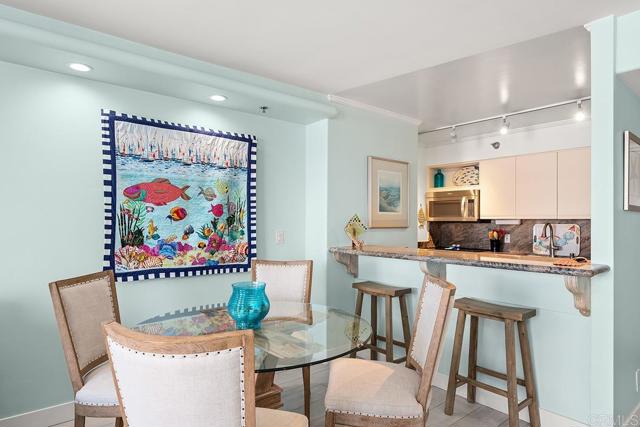 Detail Gallery Image 19 of 41 For 1810 Avenida Del Mundo #901,  Coronado,  CA 92118 - 1 Beds | 1 Baths