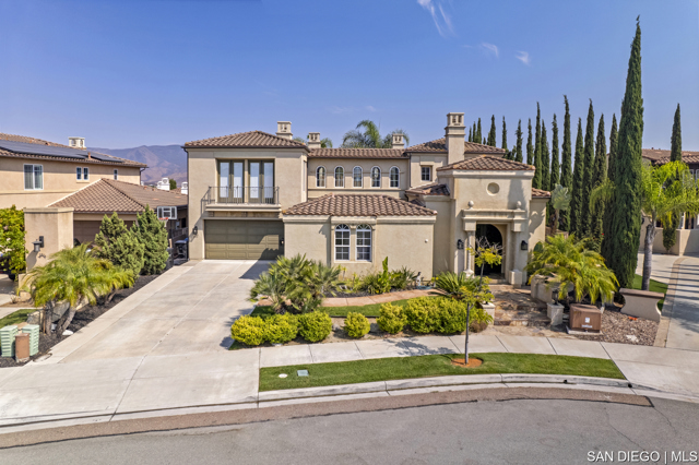 2832 Echo Ridge CT, Chula Vista CA: https://media.crmls.org/mediaz/150b7b90-644e-4642-9c8b-bdefeaabaa07.jpg