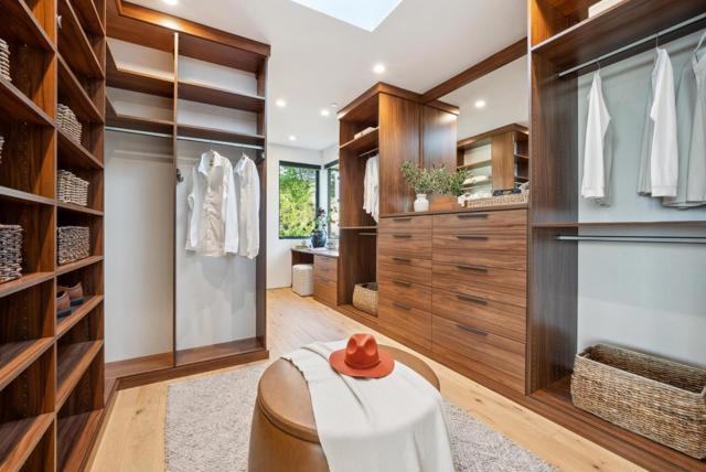 855 Darrell Road, Hillsborough CA: https://media.crmls.org/mediaz/150b96ac-6f6e-445e-8055-4e304779354b.jpg