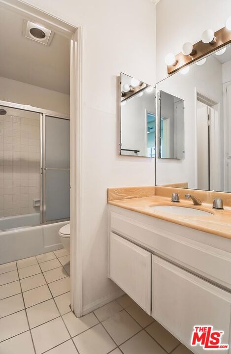 311 Bora Bora Way, Marina del Rey CA: https://media.crmls.org/mediaz/150c5802-637e-4e86-b040-0aa53b257a72.jpg