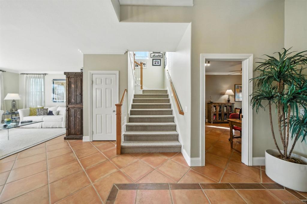 MLS #250031505SD img 13