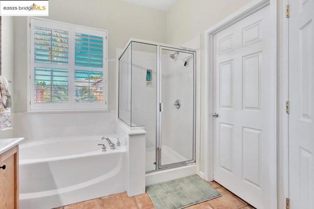 2981 Atherton Pl, Brentwood CA: https://media.crmls.org/mediaz/150d0da4-e310-4354-be89-b6ce1016095b.jpg