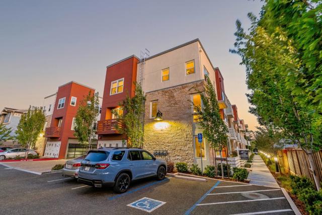 417 Santo Domingo Terrace, Sunnyvale CA: https://media.crmls.org/mediaz/150d2e8c-76b8-4f9b-a3b1-d29e261fb96a.jpg