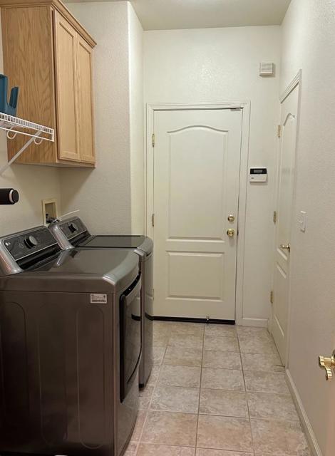 5116 Impala Run Place, Antelope CA: https://media.crmls.org/mediaz/150e1065-bfa8-46f1-b3f4-d5e4232b41b0.jpg