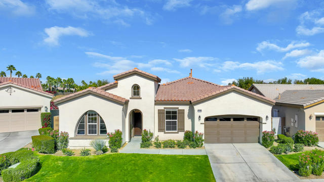 81800 Eagle Claw Drive, La Quinta CA: https://media.crmls.org/mediaz/150eba2c-d3e0-46aa-9b39-8ccb58c00c18.jpg