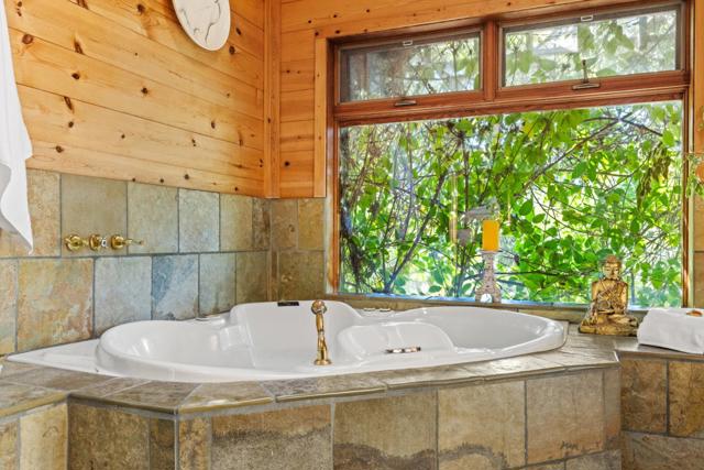 994 Laurel Grove Drive, Soquel CA: https://media.crmls.org/mediaz/150f4ce4-07dd-4189-a13b-45d89da6ec10.jpg