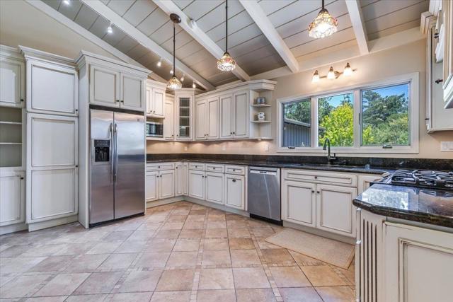 4117 Sunridge Road, Pebble Beach CA: https://media.crmls.org/mediaz/150f5dda-a4ce-40d7-8e6a-a54c834d7f2a.jpg