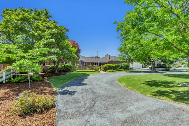 2557 Cottle Avenue, San Jose CA: https://media.crmls.org/mediaz/150fdcf5-bb2e-4166-b317-f5b6400f1e2d.jpg