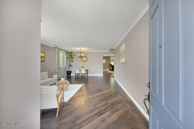 42333 Highland Court, Lancaster CA: https://media.crmls.org/mediaz/1511cba9-6909-4160-9fca-3dda941fd10d.jpg