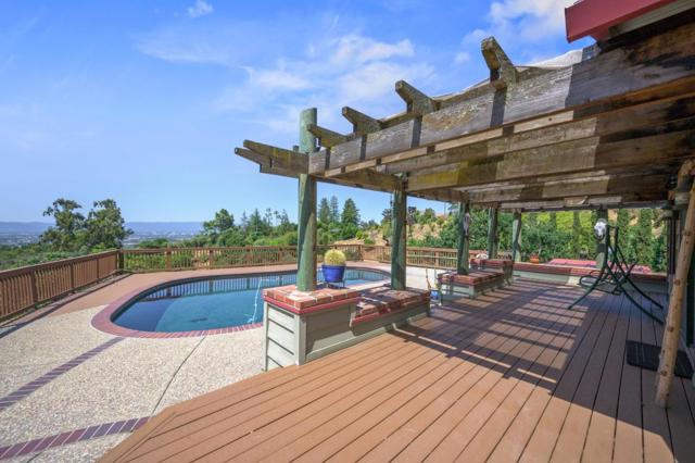 15946 Camino Vista Way, San Jose CA: https://media.crmls.org/mediaz/15120fb0-61ee-4441-bcf9-85e268d2e25c.jpg