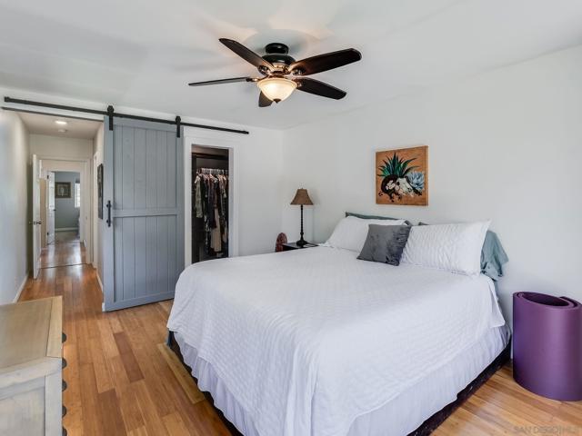 1080 Aloha Dr, Encinitas CA: https://media.crmls.org/mediaz/151253b5-eb9a-47ba-a586-9f757b5664e3.jpg