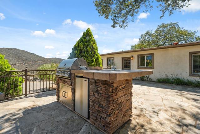 Detail Gallery Image 20 of 75 For 1480 Round Potrero Rd, Potrero,  CA 91963 - 3 Beds | 2/1 Baths