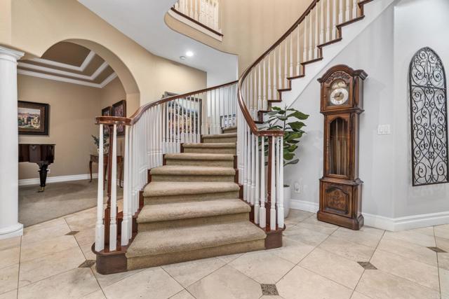 Detail Gallery Image 10 of 73 For 2270 Summit Dr, Escondido,  CA 92025 - 5 Beds | 3/1 Baths