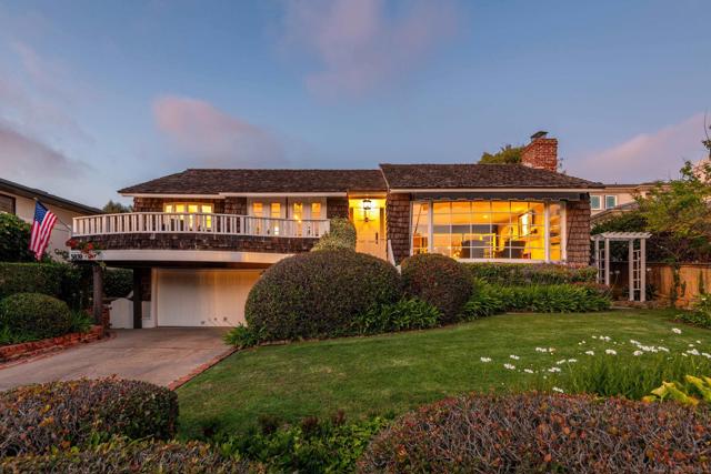 5839 Camino De La Costa, La Jolla CA: https://media.crmls.org/mediaz/1512ac3e-67ed-4f34-8b30-ba351359978b.jpg