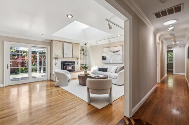 1275 Covington Road, Los Altos CA: https://media.crmls.org/mediaz/1513222c-7f5d-4f92-aa21-78c47bec4b49.jpg
