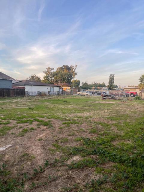 1100 Norton Street, San Mateo CA: https://media.crmls.org/mediaz/15133037-1f29-4c61-b6fe-b9f6ae559c3d.jpg