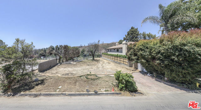 Drew Fenton | 13735 Romany Drive Pacific Palisades CA | MLS: 7331194