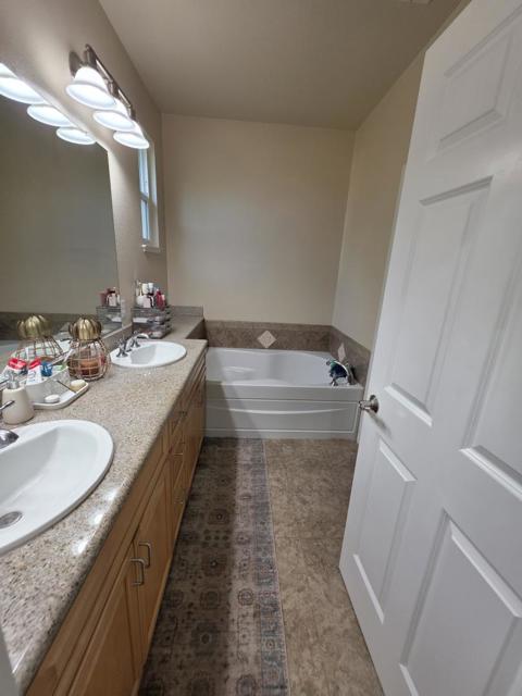 2681 Corde Terra Circle, San Jose CA: https://media.crmls.org/mediaz/1513de25-72e5-4ba4-91c9-632d97f89660.jpg
