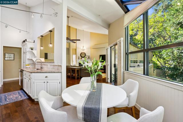 Image 14 of 26 For 3279 Mt Diablo Ct  20