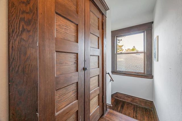 333 Waverley Street, Palo Alto CA: https://media.crmls.org/mediaz/15149b0d-4b2e-4fd2-89a1-dfd9ac86cbc1.jpg