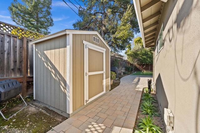 Image 41 of 51 For 2971 Lansford Avenue