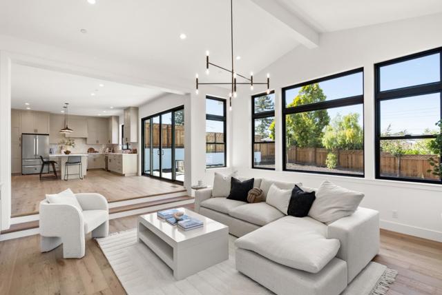 310 W 39th Avenue, San Mateo CA: https://media.crmls.org/mediaz/15161233-ce20-498f-af41-906f1483681f.jpg
