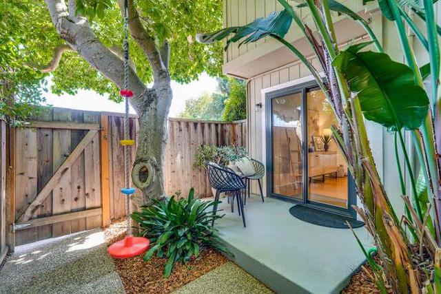 269 Bush Street, Mountain View CA: https://media.crmls.org/mediaz/1516299f-b9ee-4a2f-8b07-606723925f07.jpg