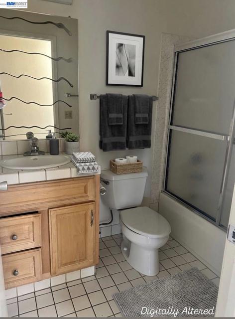 5335 Broadway Terrace, Oakland CA: https://media.crmls.org/mediaz/1516dad6-4671-43fa-9af2-dc2918c4881c.jpg