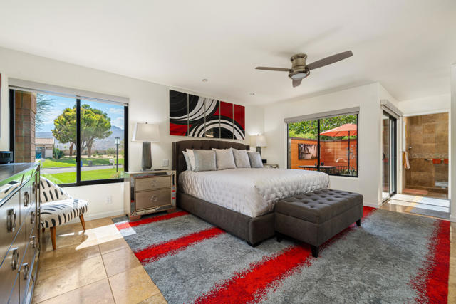 35983 Paseo Circulo E, Cathedral City CA: https://media.crmls.org/mediaz/1517b513-94f9-4120-84e7-208645f4676d.jpg