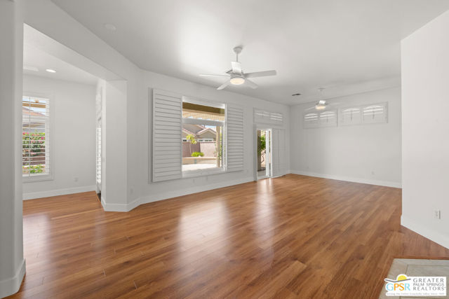 78797 Falsetto Drive, Palm Desert CA: https://media.crmls.org/mediaz/1518d61a-fa94-4577-a3c9-f047814d0e5f.jpg