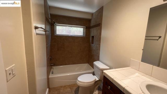 2144 Russell St., Berkeley CA: https://media.crmls.org/mediaz/15193fc8-915c-4d36-b242-3dc199c91158.jpg