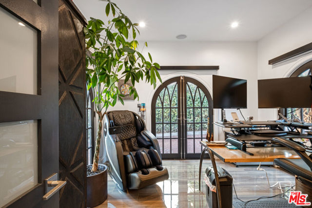 6801 Iris Circle, Los Angeles CA: https://media.crmls.org/mediaz/1519b50f-62fe-4df4-a633-1fbee79301c7.jpg