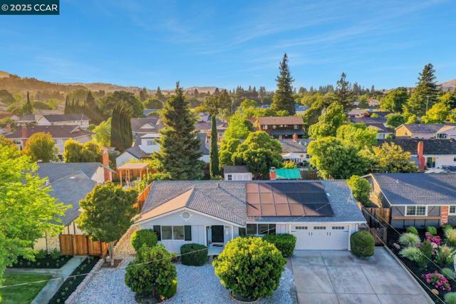 166 Madelia Place, San Ramon CA: https://media.crmls.org/mediaz/151a1124-1ed7-4a36-a0df-82b2dc44ea0d.jpg