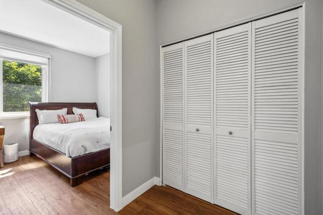 401 S Norfolk Street, San Mateo CA: https://media.crmls.org/mediaz/151a1a13-992e-4361-9285-ee115f744be6.jpg