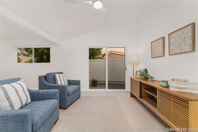 3424 Lockwood DR, San Diego CA: https://media.crmls.org/mediaz/151d6c42-c9f5-4797-9f40-e92848d516e4.jpg