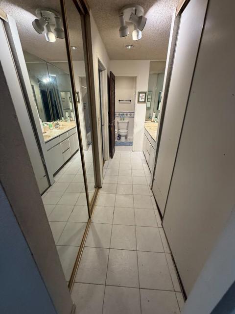 1140 Whipple Avenue, Redwood City CA: https://media.crmls.org/mediaz/151da74a-a381-4a0a-badc-00f4866df1ef.jpg