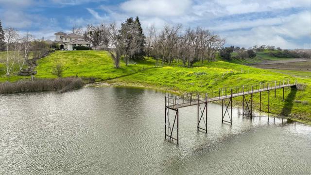24943 N McIntire Road, Clements CA: https://media.crmls.org/mediaz/151e638d-1d5d-47bb-aa68-40ef740943e9.jpg