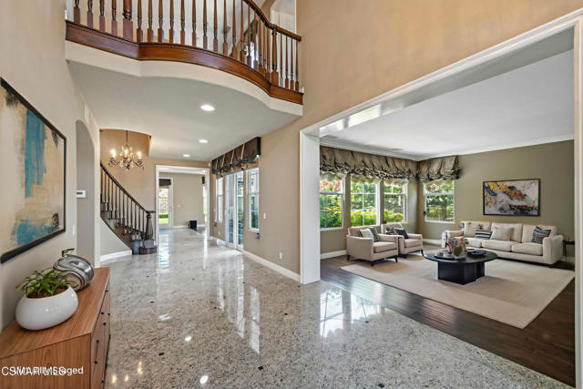 3194 Sunset Hills Boulevard, Thousand Oaks CA: https://media.crmls.org/mediaz/151e694a-689a-4bb8-8216-6fb3bae01c4e.jpg
