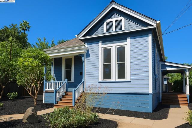 624 N 17Th St, San Jose CA: https://media.crmls.org/mediaz/151f74a7-2b0e-4462-b6f5-f534c37db03f.jpg