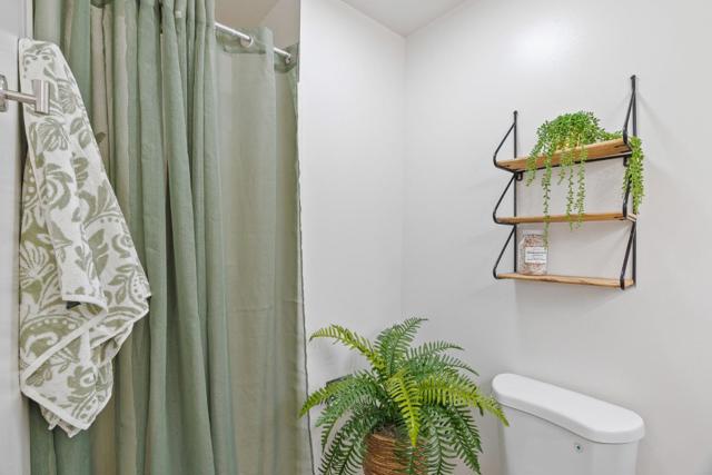 274 Cosky Drive, Marina CA: https://media.crmls.org/mediaz/15201cf0-9f60-4eaf-b2d2-3ca26525b712.jpg