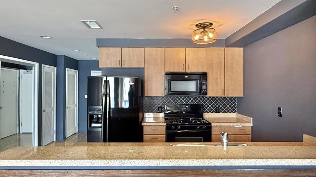 445 Island Ave - photo 6