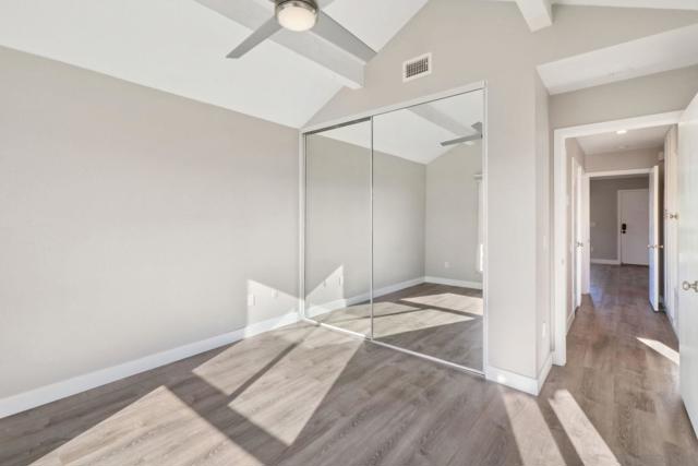 2422 Caminito Ocean Cv, Cardiff by the Sea CA: https://media.crmls.org/mediaz/15218077-86de-44cc-8381-623c15235e79.jpg