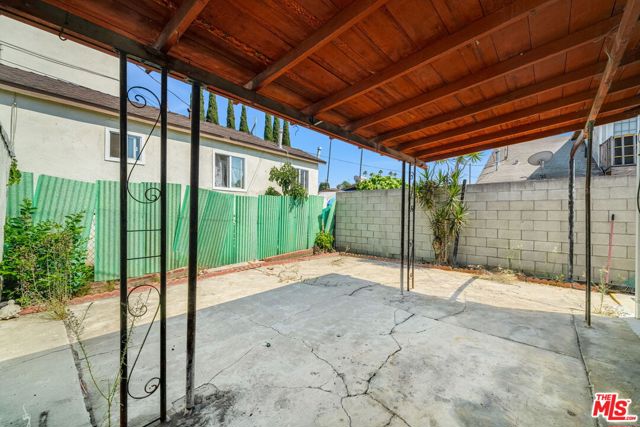 414 N Ditman Avenue, Los Angeles CA: https://media.crmls.org/mediaz/1521d806-db58-4ecc-ade7-a812f0a7302d.jpg