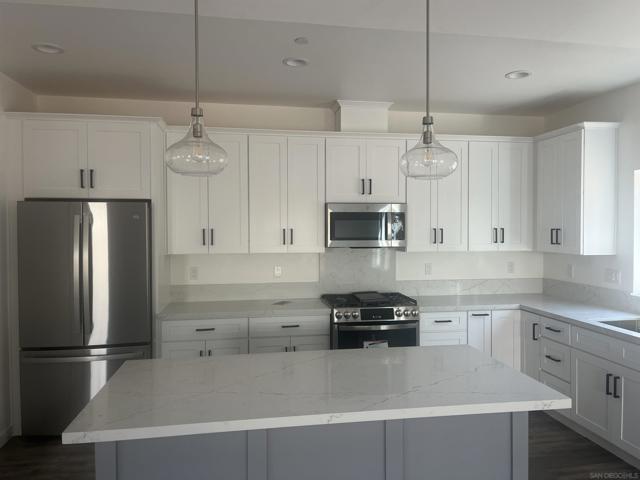 11977 Raceway, Lakeside CA: https://media.crmls.org/mediaz/1522369d-8a9c-41db-b461-2272ab475d49.jpg